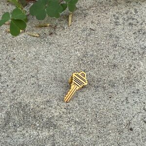 Vintage Gold Key Shaped Pin Brooch